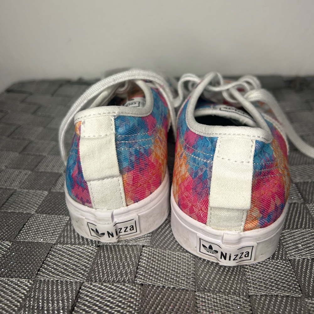 Adidas - Picture 4 of 6